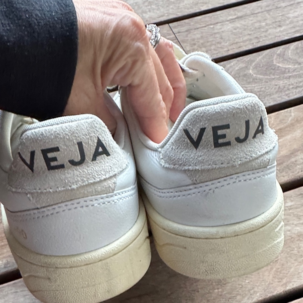 Veja V-90 size 9 - Picture 3 of 11